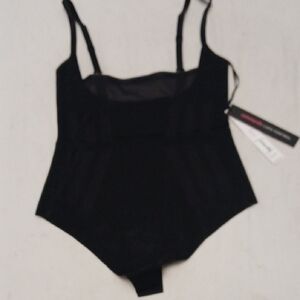 NWT $158 Commando Luxe Control Black Sculpting Bodysuit with Adjustable Straps M